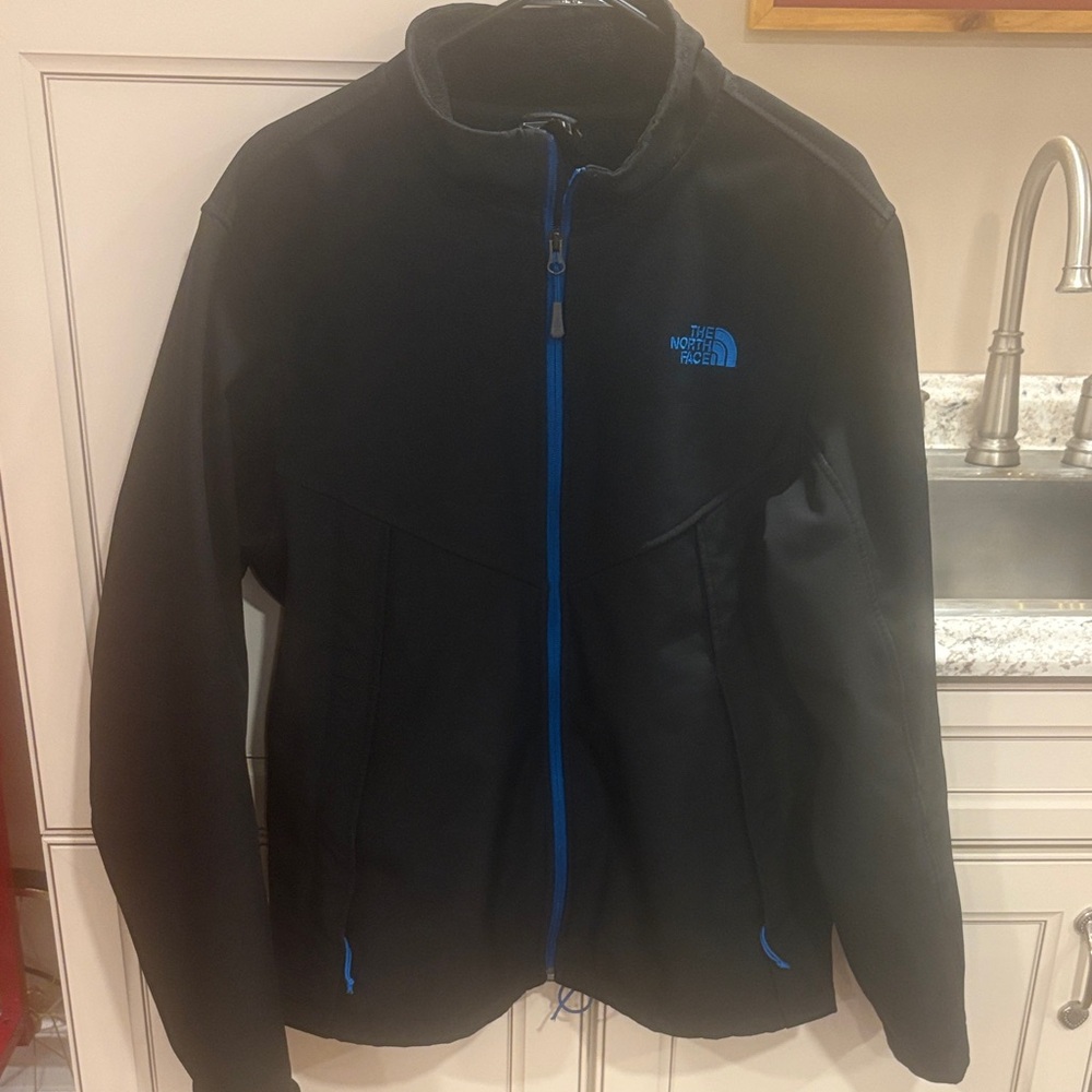 The North Face Men's Black and Blue Performance Jacket